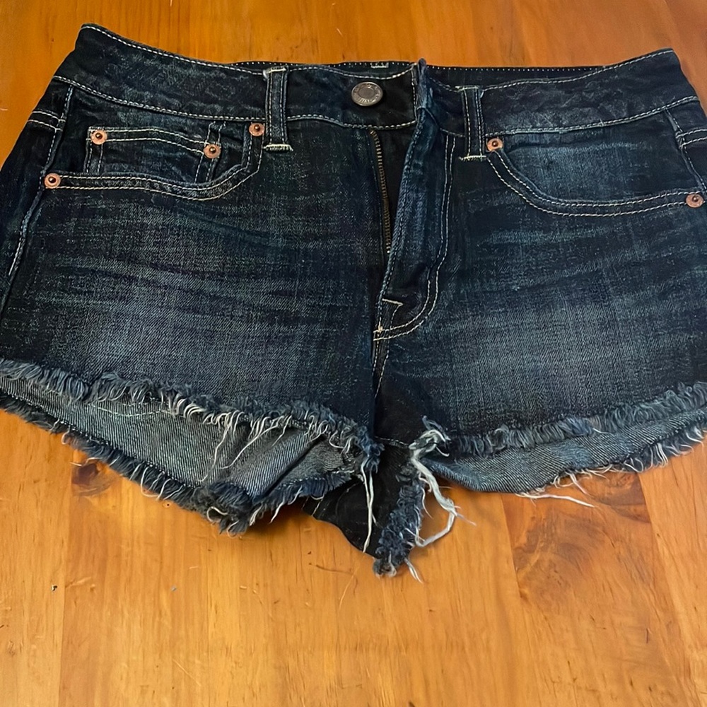 American Eagle jean shorts size 6